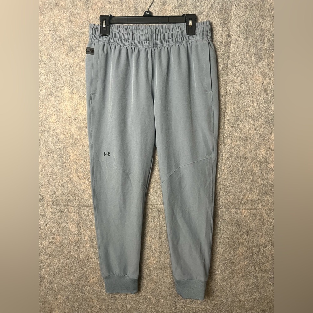 Under Armour Men's Medium‎ Steel Gray lightweight athletic Joggers